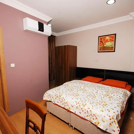 Subrosa Κωνσταντινούπολη