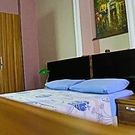 Hotel Subrosa